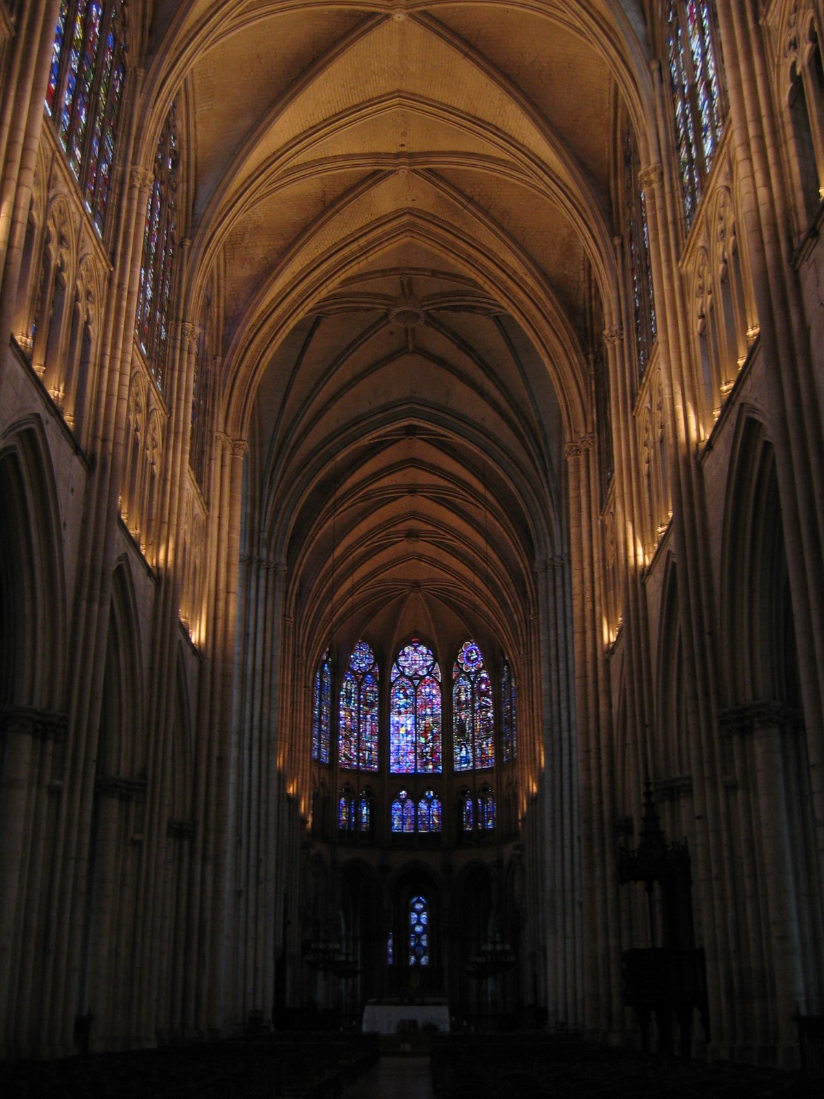 Troyes intérieur cathédrale